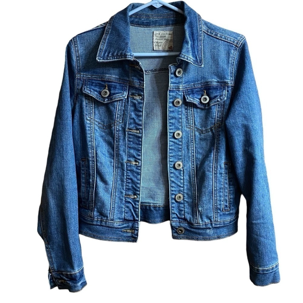 Love Culture Denim Jean Jacket Size Small